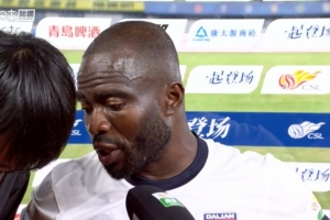 大四喜！阿奇姆彭：我们代表的是大连，大家一起拿下胜果