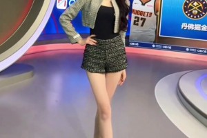 这腿是真的长！